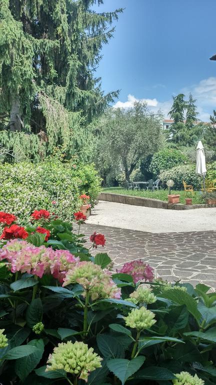 B&B Margherita Десенцано дел Гарда Екстериор снимка