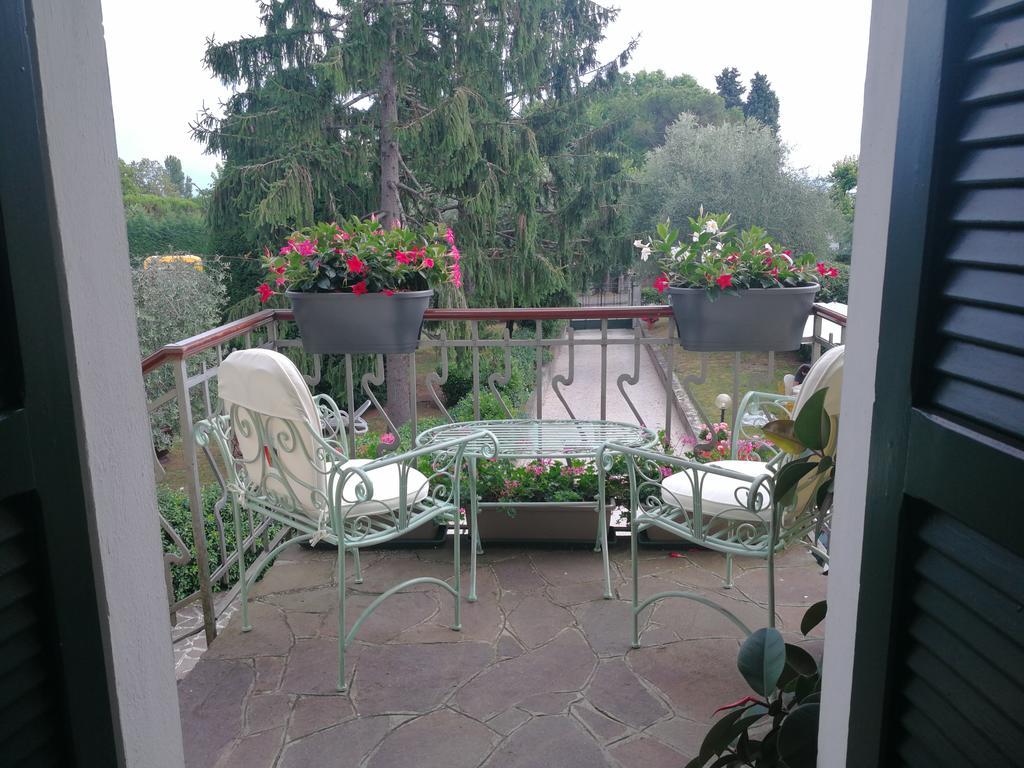 B&B Margherita Десенцано дел Гарда Екстериор снимка